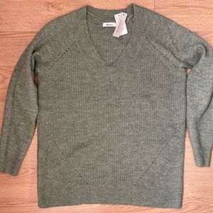 REITMANS - Women's Olive Green Sweater (NWT)